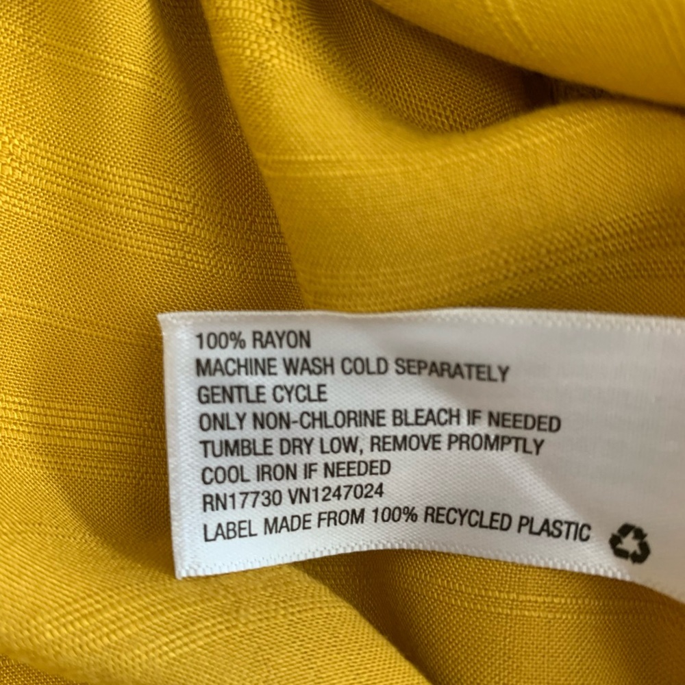 Universal Thread Top - Picture 7 of 16